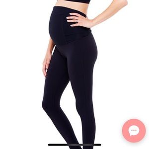Ingrid and Isabel maternity leggings black